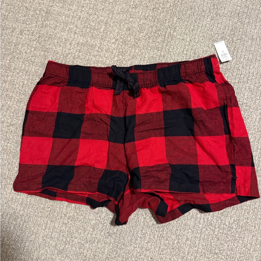 NWT Old Navy Red and Black Checkered Shorts